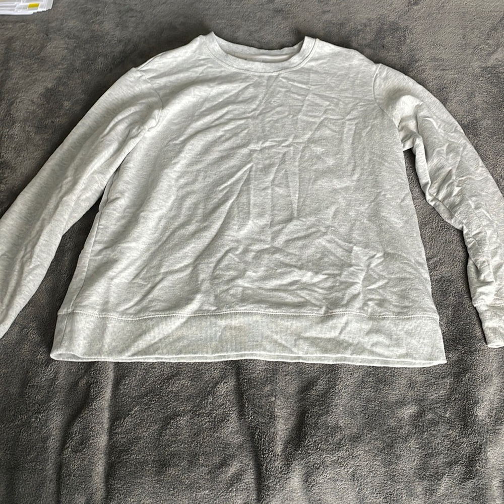 Basic White Lightweight Warm Sweatshirt
